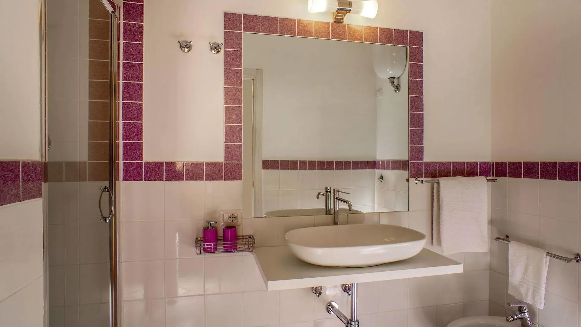 Roman Central House Bed & Breakfast  Rome