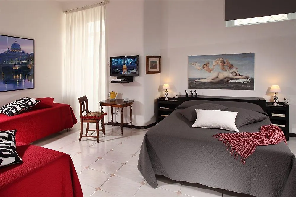 Roman Central House Bed & Breakfast