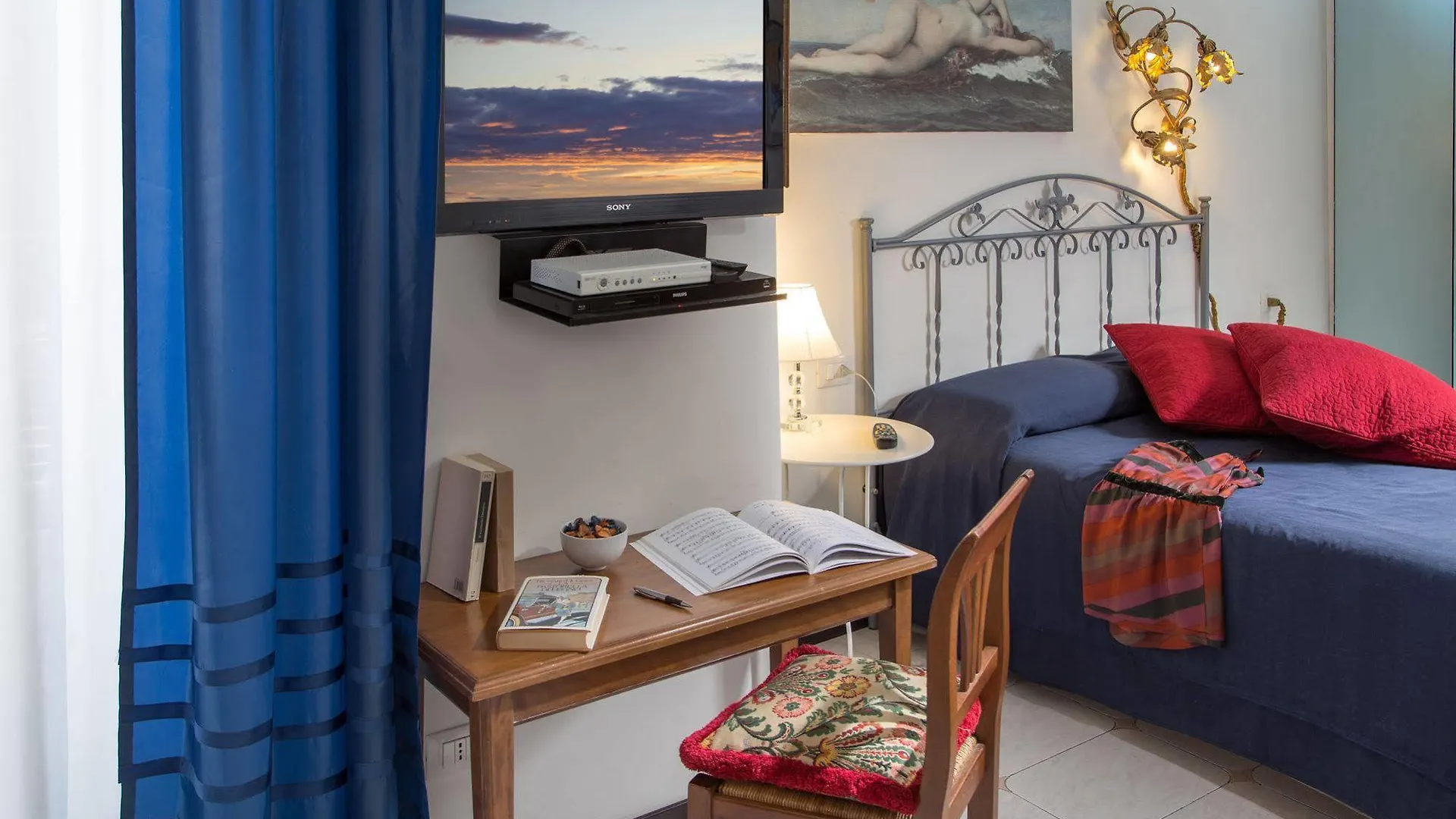 Roman Central House Bed & Breakfast Rome